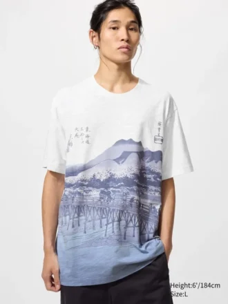 Unisex Ukiyo-E Blue Ut Graphic T-Shirt