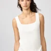 Women’s 3D Knit Ribbed Sleeveless Sweater