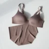 Women’s Airism Ultra Seamless Hiphuggers