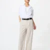 Women’s Pleated Wide Pants