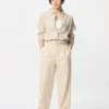 Women’s Pleated Wide Pants