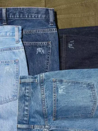 Women’s Straight Jeans
